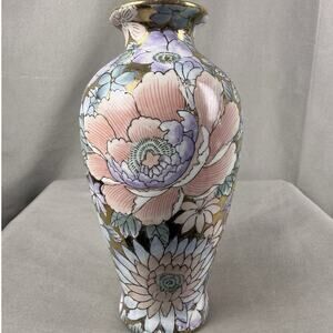Vintage Toyo Golden Peony Flower Vase Gold Accent Hand painted Porcelain Vase 8”
